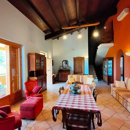 Degli Ulivi Villa Pietraperzia